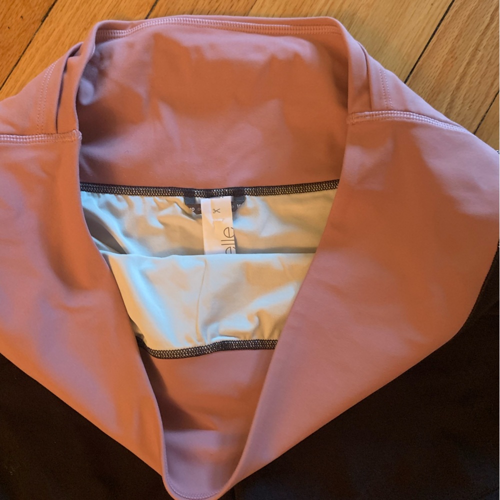 Oiselle High Roga Running Shorts Size 10 - Picture 3 of 6